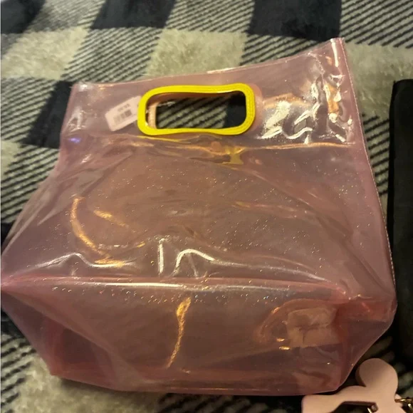 Bath & Body Works   PocketPac Key Ring Holder W / 2 Bags 
🆕 - Picture 6 of 14